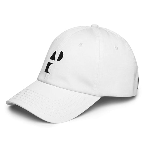 Three‑quarter side view of the black Under Armour x Form Fundamentals Stamp Cap (No.07), highlighting the curved pre‑curved brim, clean six‑panel crown and black geometric Form Fundamentals emblem on the front panel.